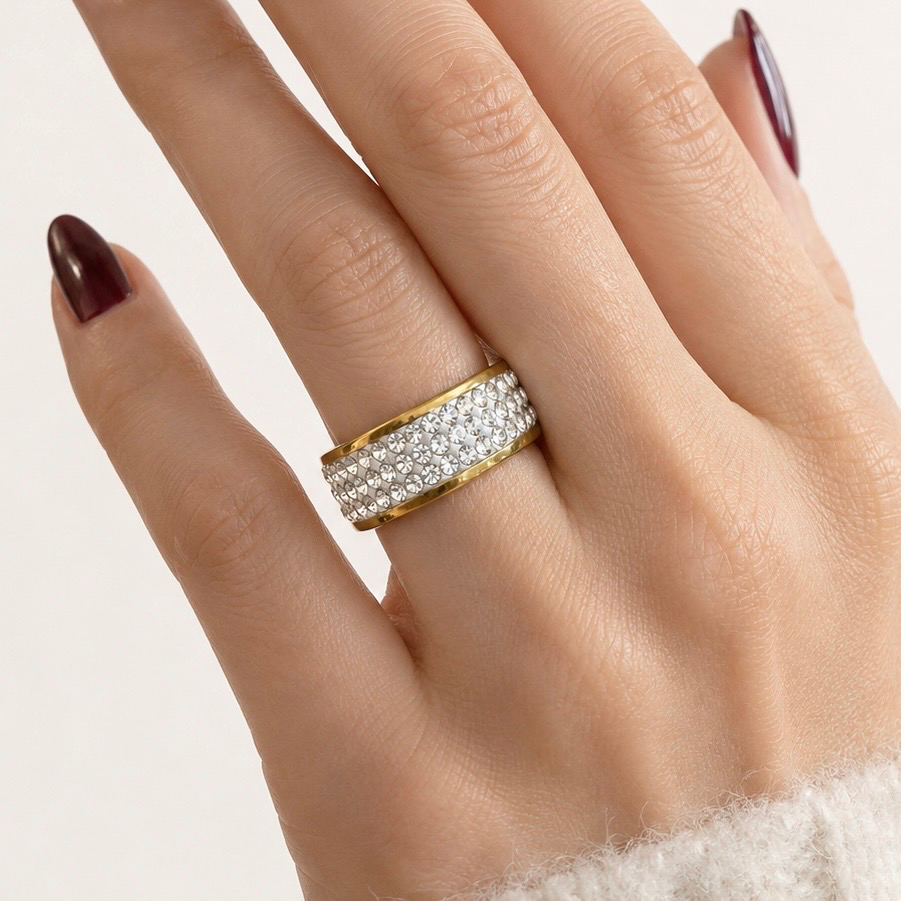 Anillo en acero gold aro triple línea circones blancos