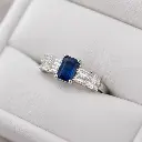 Anillo en plata ley 925 tipo solitario circón verde / azul