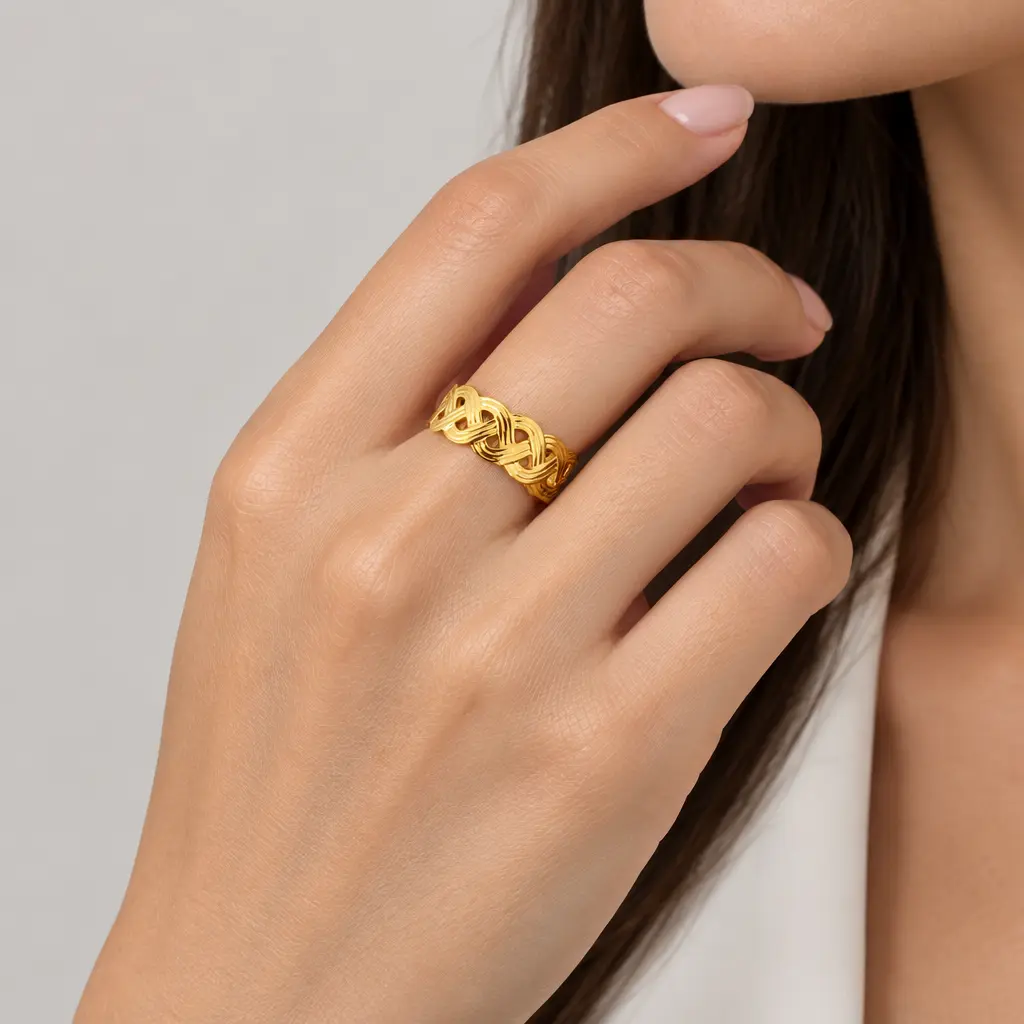 Anillo en acero gold ajustable