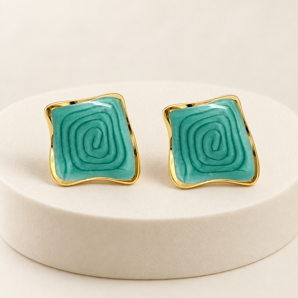 Arete en Acero Inoxidable gold cuadrado esmaltado verde 