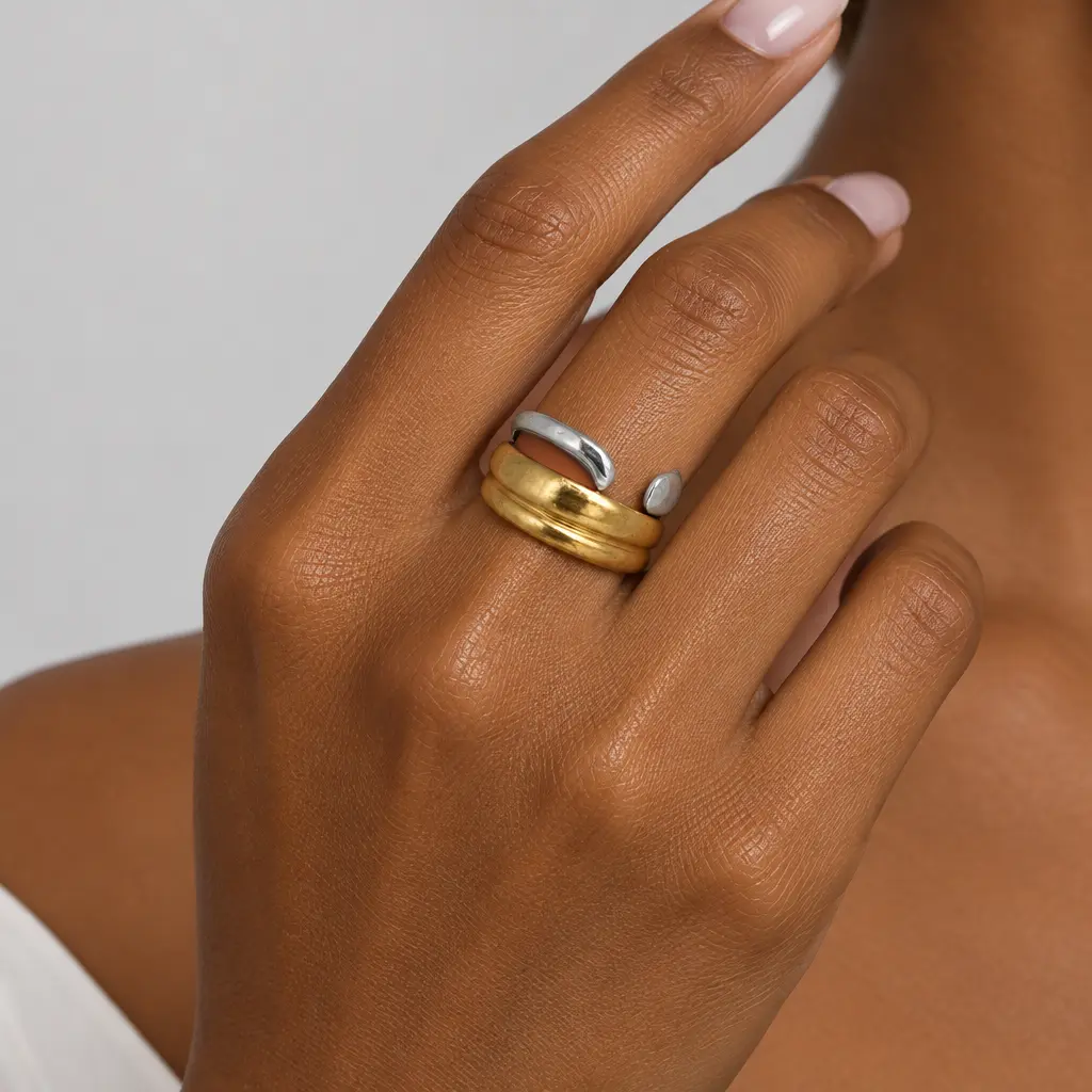 Anillo en Acero Inoxidable Bicolor diseño natural Ref. 8
