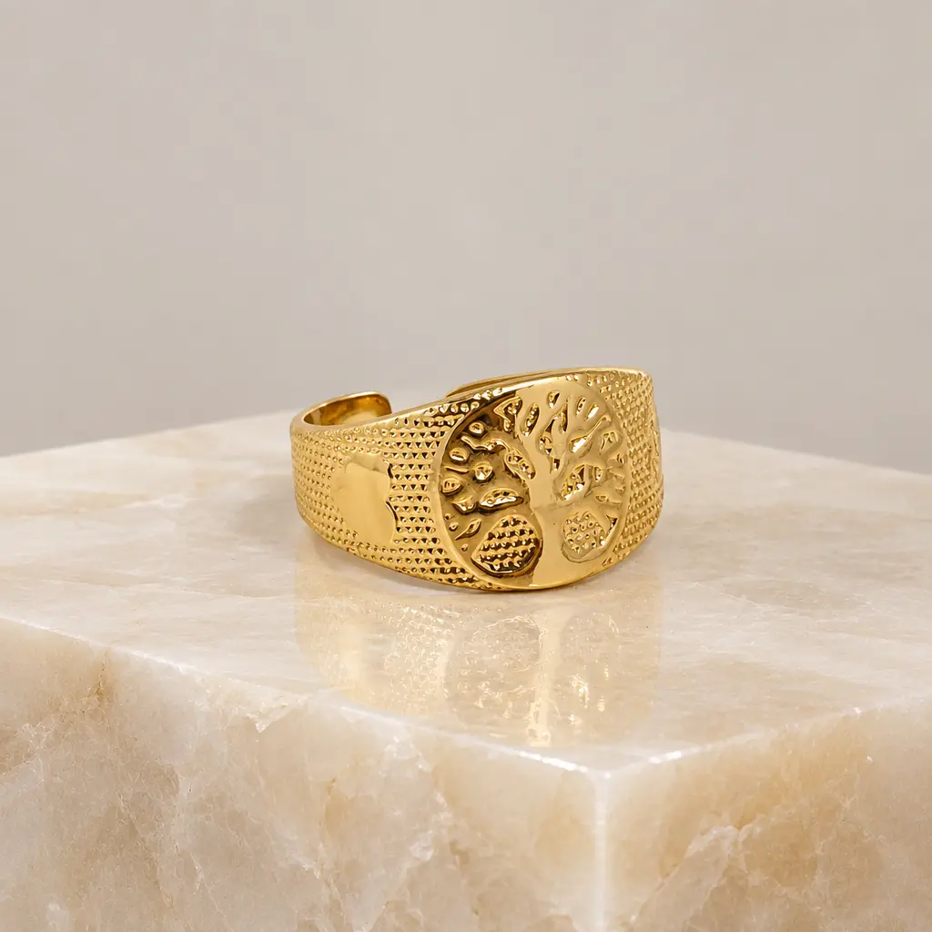 Anillo en rodinado plateado cristal color