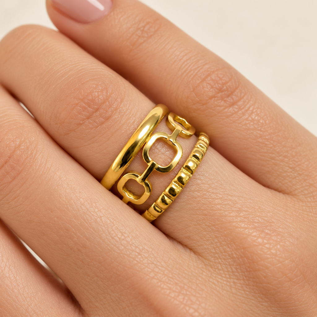Anillo en acero gold ajustable