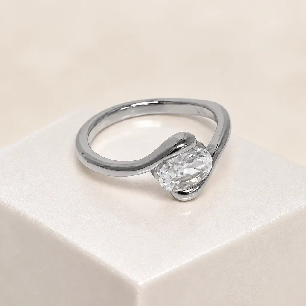 Anillo en acero inoxidable silver solitario cristal premium 316L