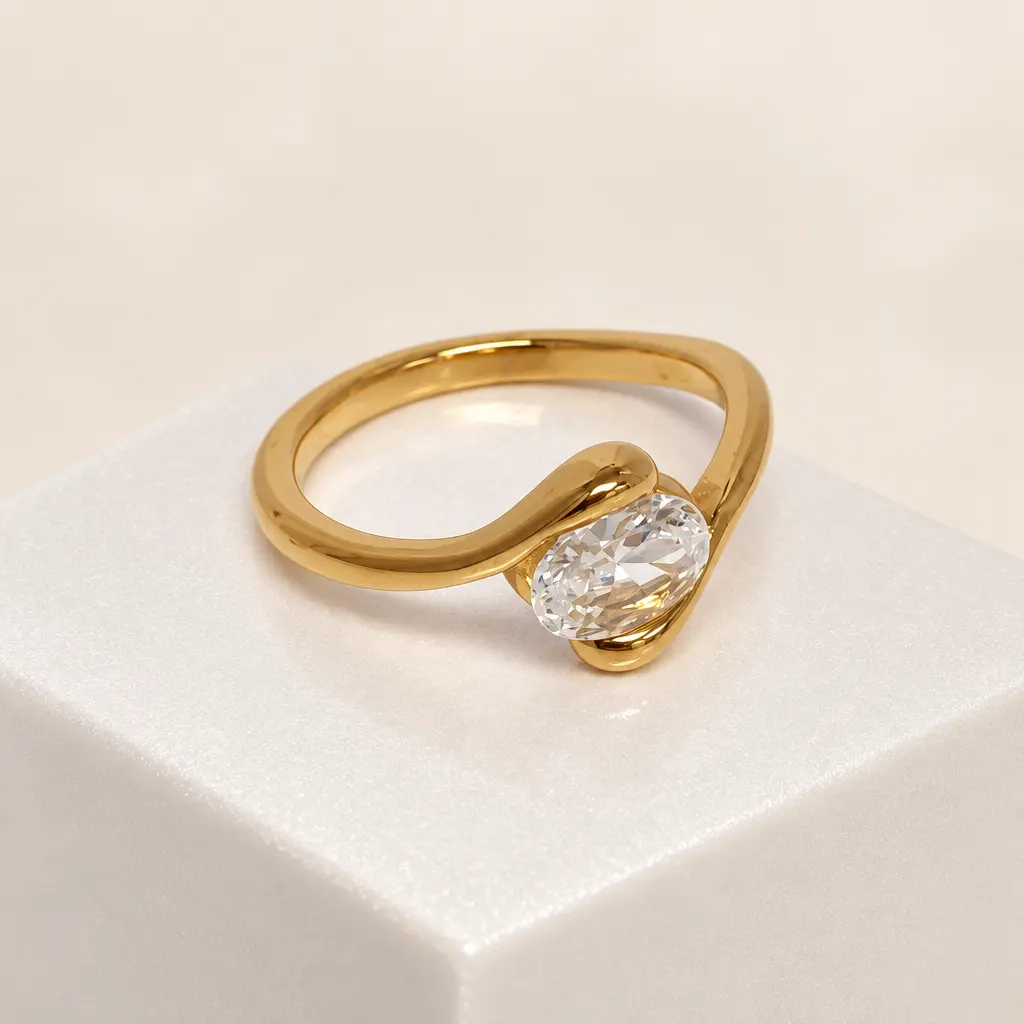 Anillo en acero inoxidable gold solitario cristal premium 316L
