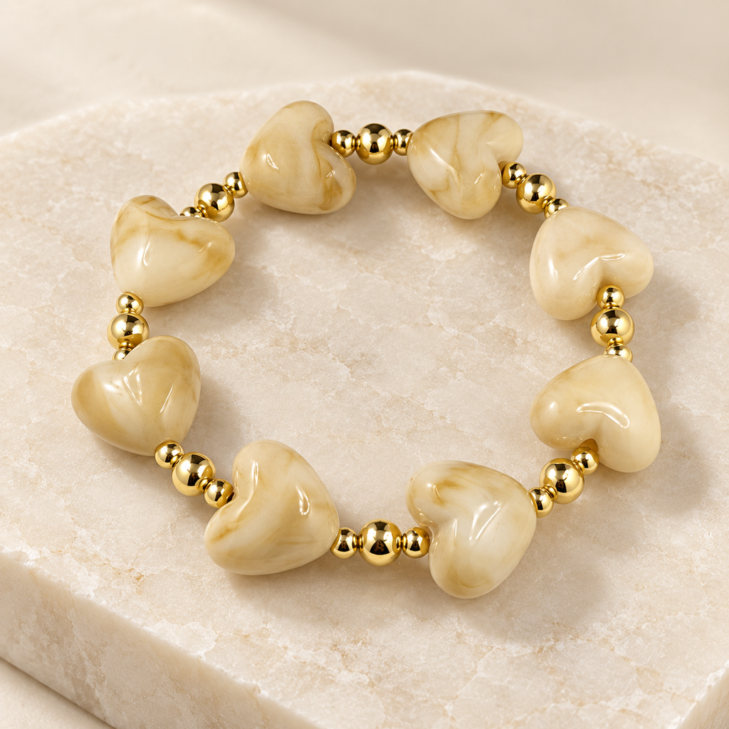 [G-PL-267] Pulsera en baño de oro corazón acrílico beige