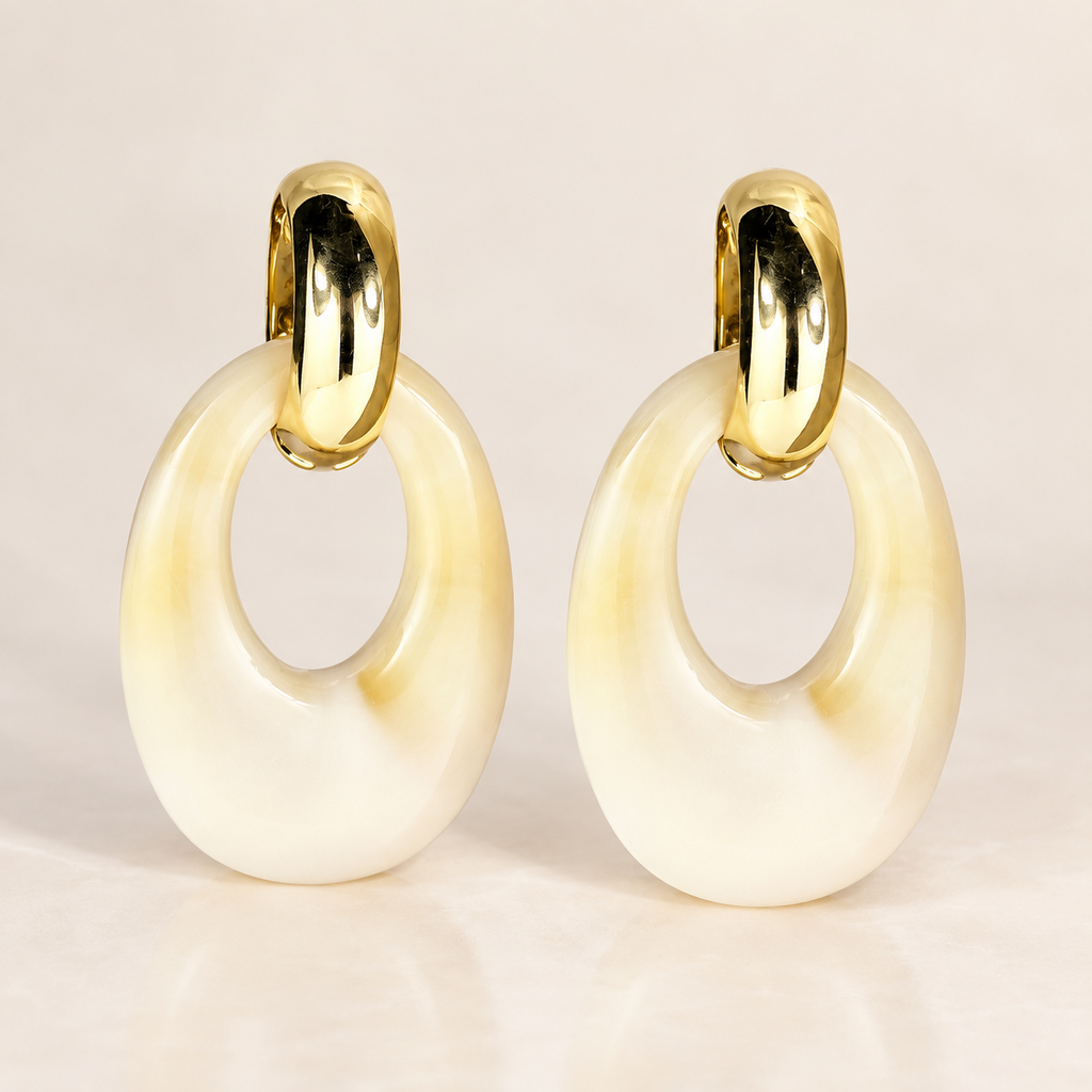 Aretes topo en baño de oro dorados resina beige jaspeado