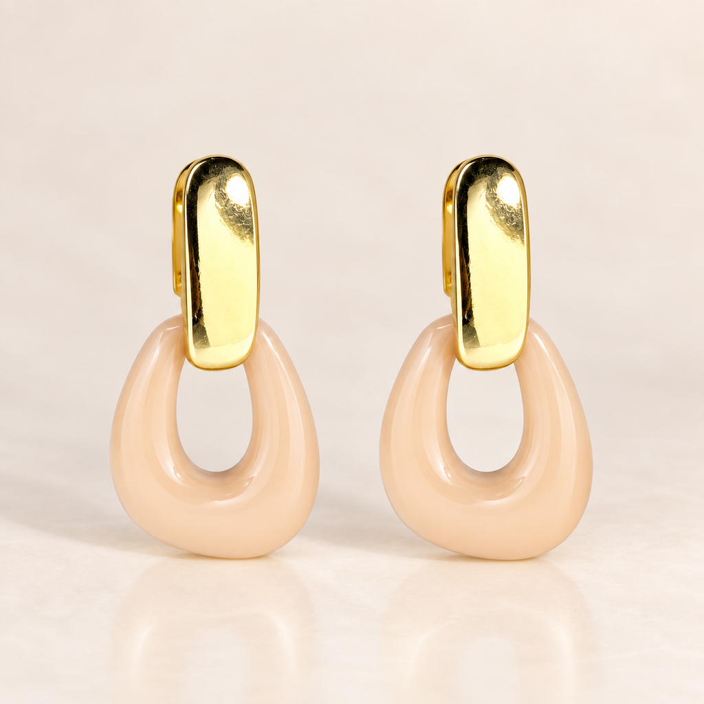Aretes topo en baño de oro dorados resina nude