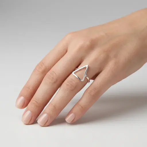 [P-AN-168] Anillo plata 925 hilo fino triangulo