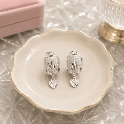 [P-AR-311] Aretes en plata 925 rectángulo diamantado y corazón