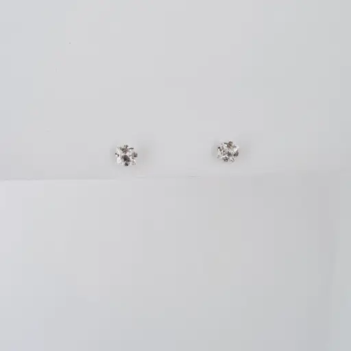 [P-AR-394] Topos en plata ley 925 circón blanco cuadrado N5