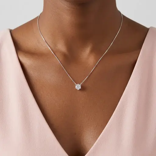 [P-CDD-123] Collar en Plata ley 925 dije punto de luz circón base alta