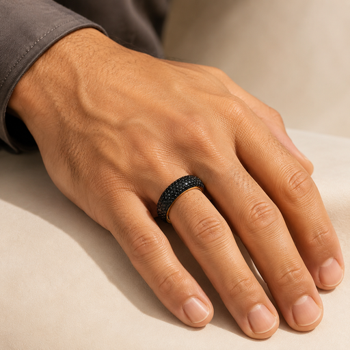 [AC-AN-159] Anillo en acero gold cinco lineas circones negros