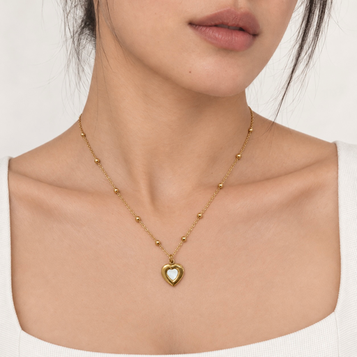 [AC-CDD-148] Collar en acero gold dije corazón nácar cadena bolitas