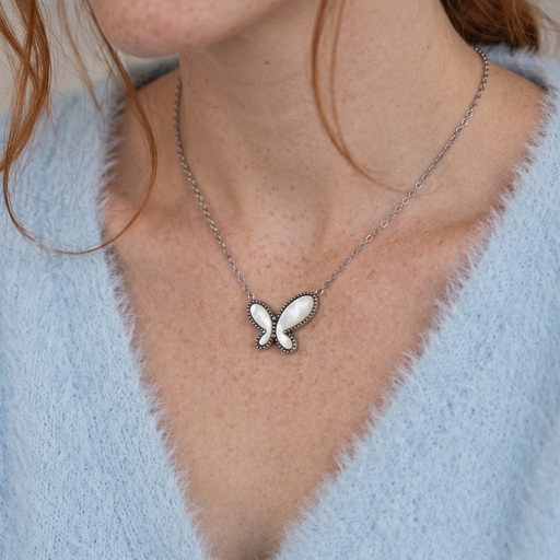 [AC-CDD-180] Collar en acero silver dije mariposa nácar modelo 2