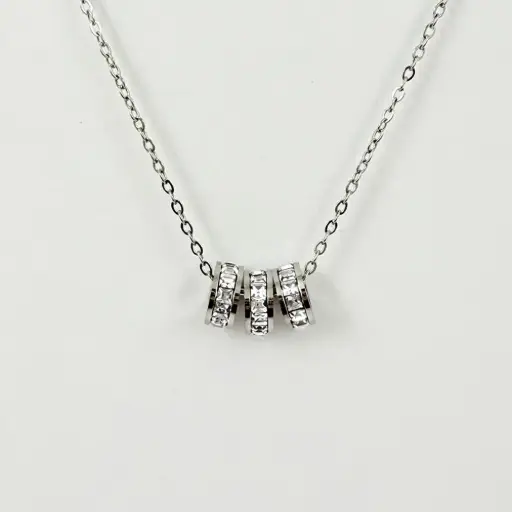 [AC-CDD-187] Collar en acero silver dije triple argollas cristales baguette
