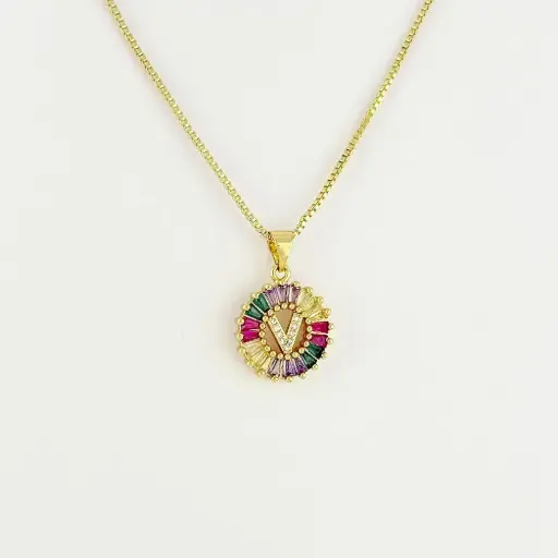 [G-CDD-162] Collar en rodinado gold inicial redonda cristales colores