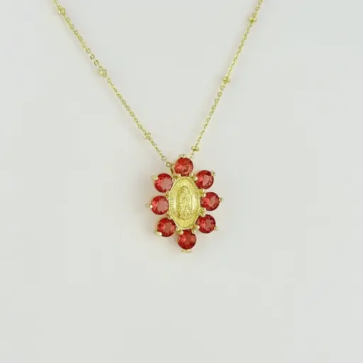 [G-CDD-177] Collar en rodinado gold línea especial medalla virgen cristales magenta