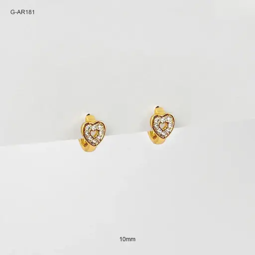 [G-AR-181] Argolla huggie rodinado gold corazón microcircones blancos 10mm