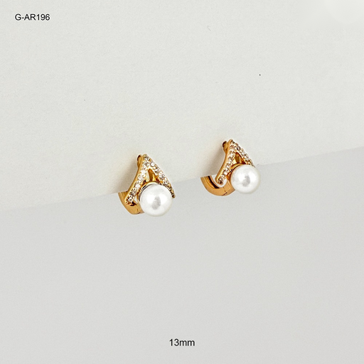 [G-AR-196] Argolla huggie rodinado gold v microcircones blancos perla 13mm