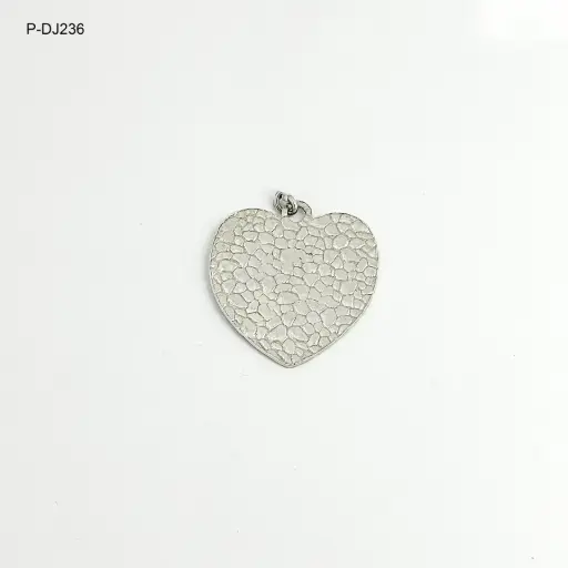 [P-DJ-236] Dije en plata ley 925 corazón grande martillado