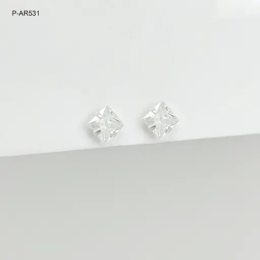 [P-AR-531] Topo plata ley 925 circón cuadrado blanco (7x7)