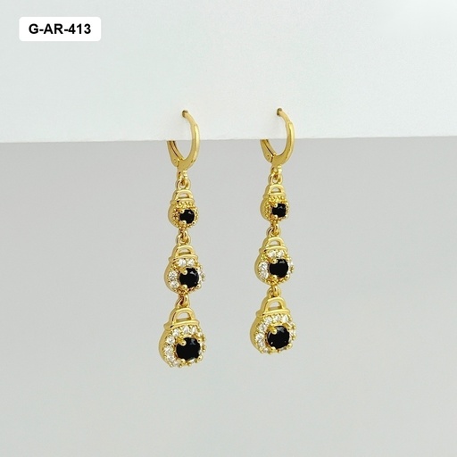 [G-AR-413] Aretes en rodinado gold largos sistema gancho cristales negros