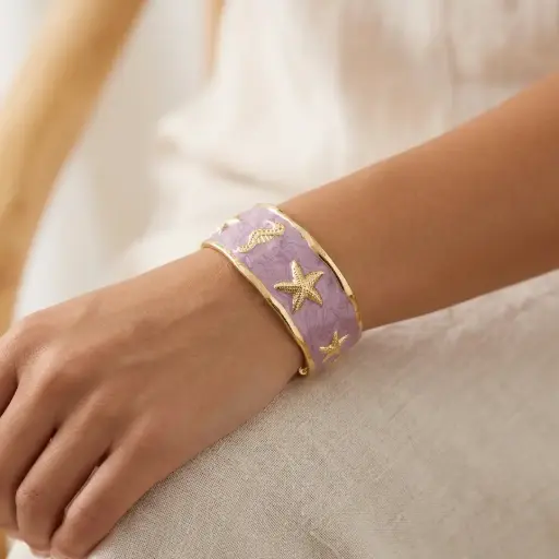 [AC-PL-287] Brazalete en acero gold rigido esmaltado modelo 2