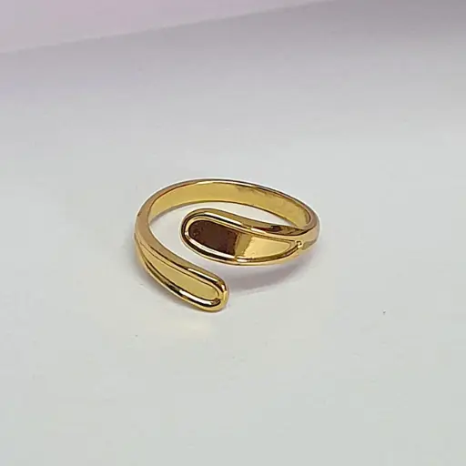 [AC-AN-301] Anillo en acero gold ajustable modelo 23