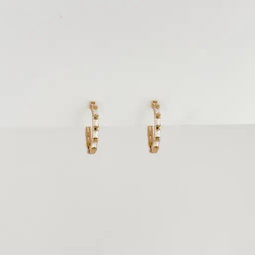 [G-AR-480] Argolla huggie en Rodinado Gold Champagne cristales baguette 1.7 cm