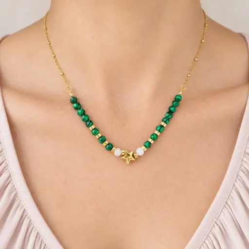 [AC-CDD-224] Collar en Acero Inoxidable dorado cristales verdes dije estrella